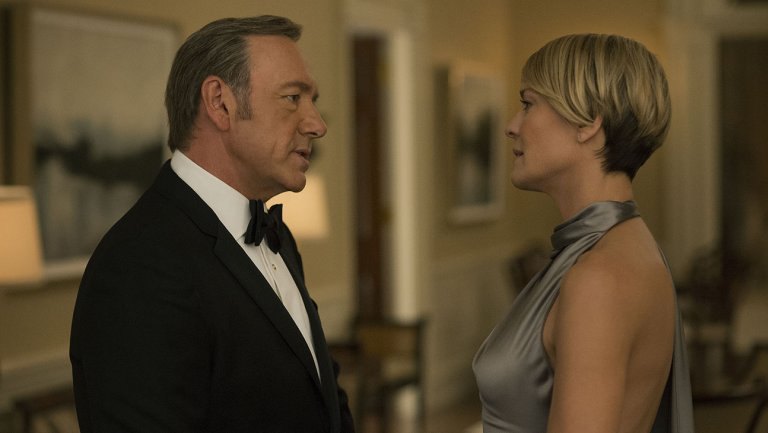 house_of_cards_kevin_spacey_robin_wright_still