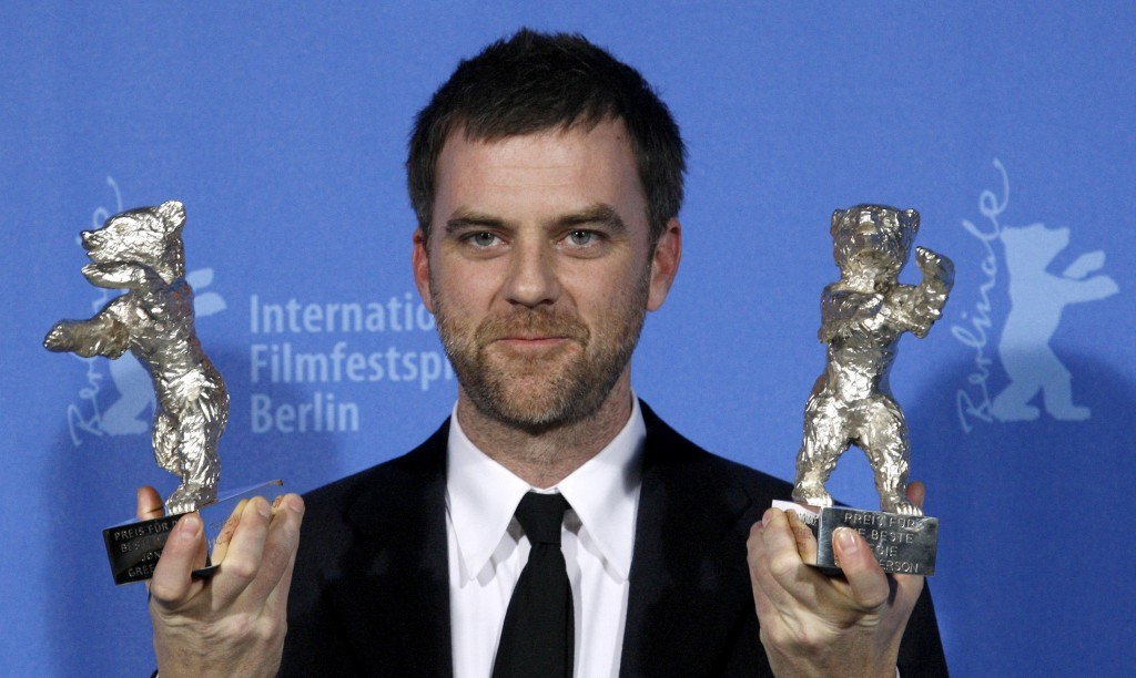 paul-thomas-anderson-poses-with-his-silver-bear-awards-for-there-will-be-blood
