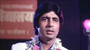 Old Hindi Songs | 20 Best Classic Bollywood Songs - Cinemaholic