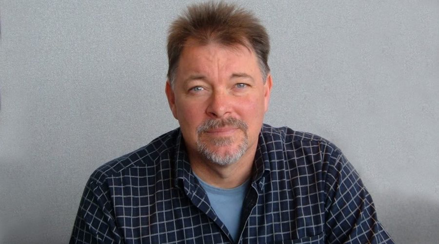 Next photo of Jonathan Frakes