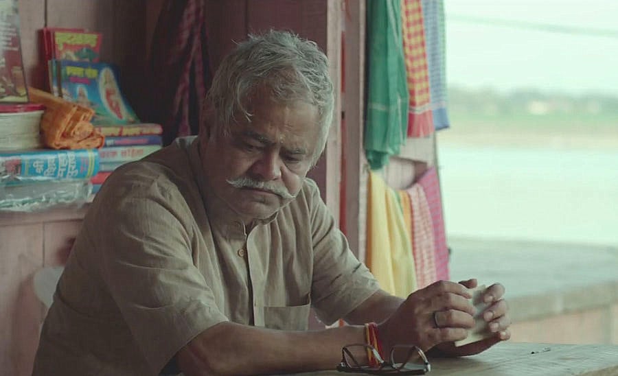 Sanjay Mishra Movies | 14 Best Films You Must See - The Cinemaholic