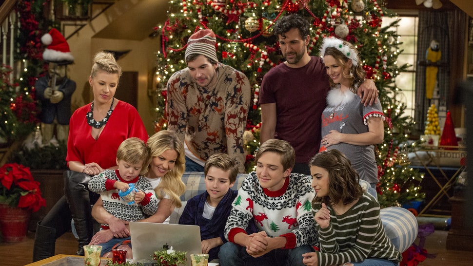 8 Best Christmas Holiday Shows on Netflix 2019 Cinemaholic