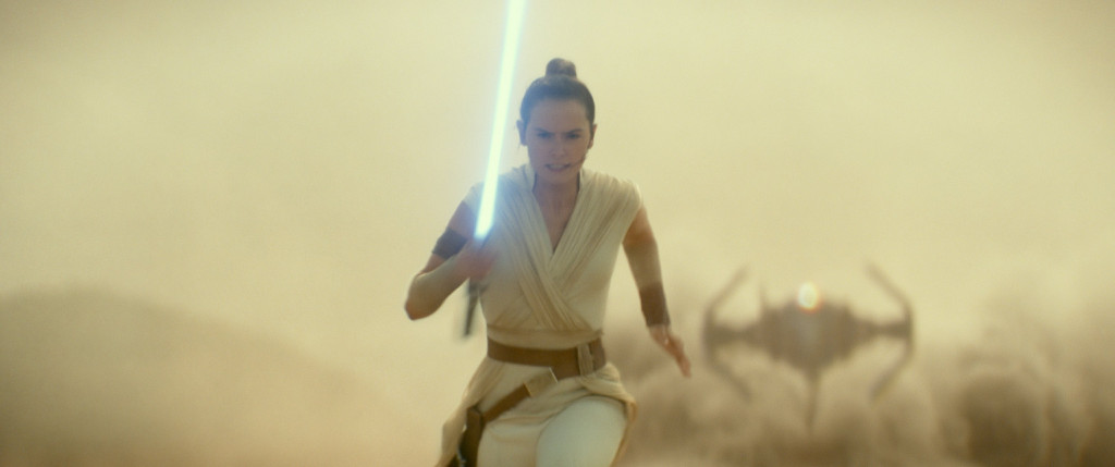 ‘Star Wars: The Rise of Skywalker,’ Ridley’s Rey Breaths Fire in Cryptic Teaser