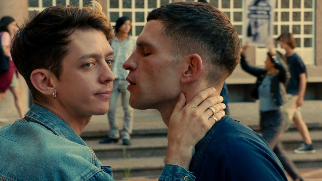 17 Best Lesbian Gay Movies On Hulu 2019 2020 Cinemaholic