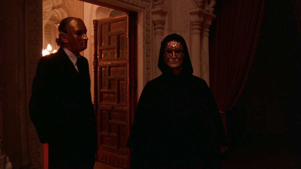 Eyes Wide Shut Meaning, Analysis, Ending Explained Cinemaholic