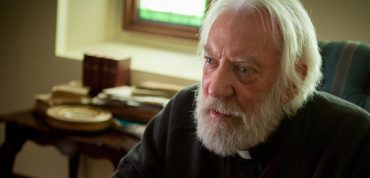 Donald Sutherland The Calling 370x178 