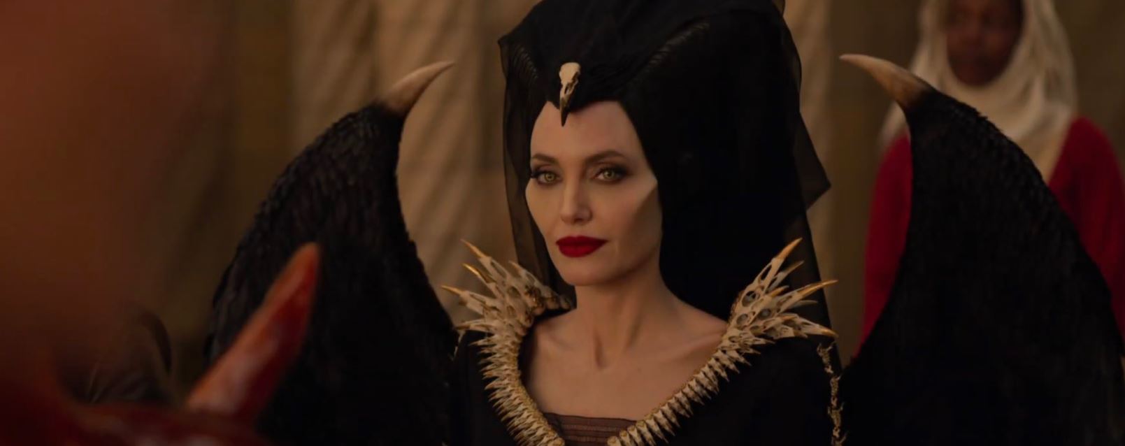 Watch Angelina Jolie in Disney’s ‘Maleficent: Mistress of Evil’ Trailer