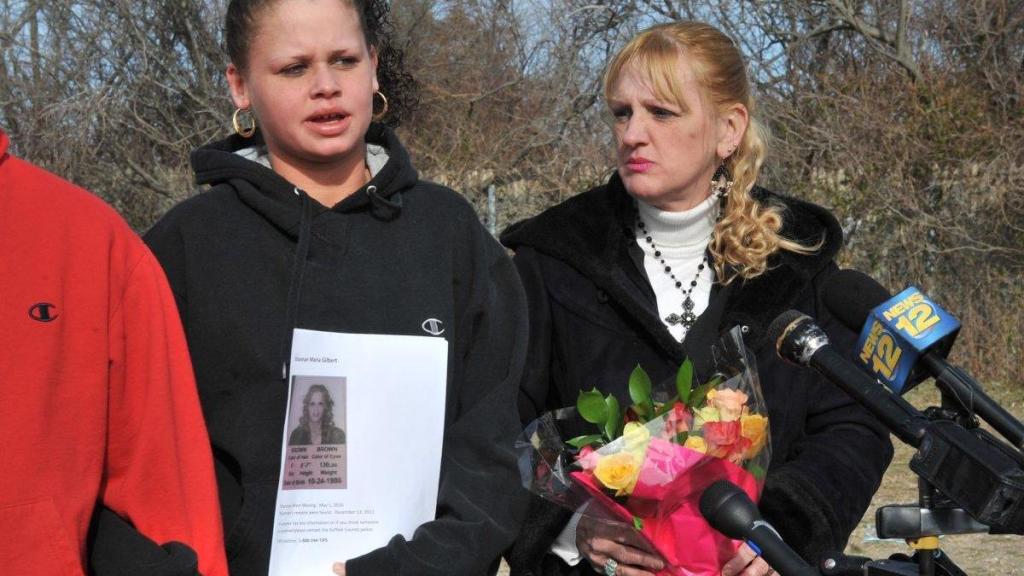 Mari Gilbert Death What Happened to Shannan Gilbert's Mother?