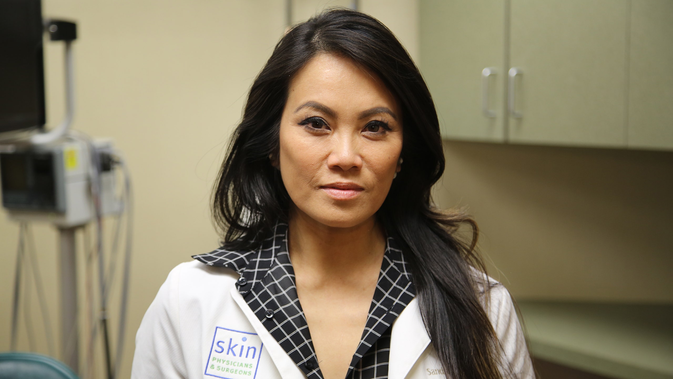 Dr. Pimple Popper Net Worth What is Dr. Sandra Lee's Net Worth?