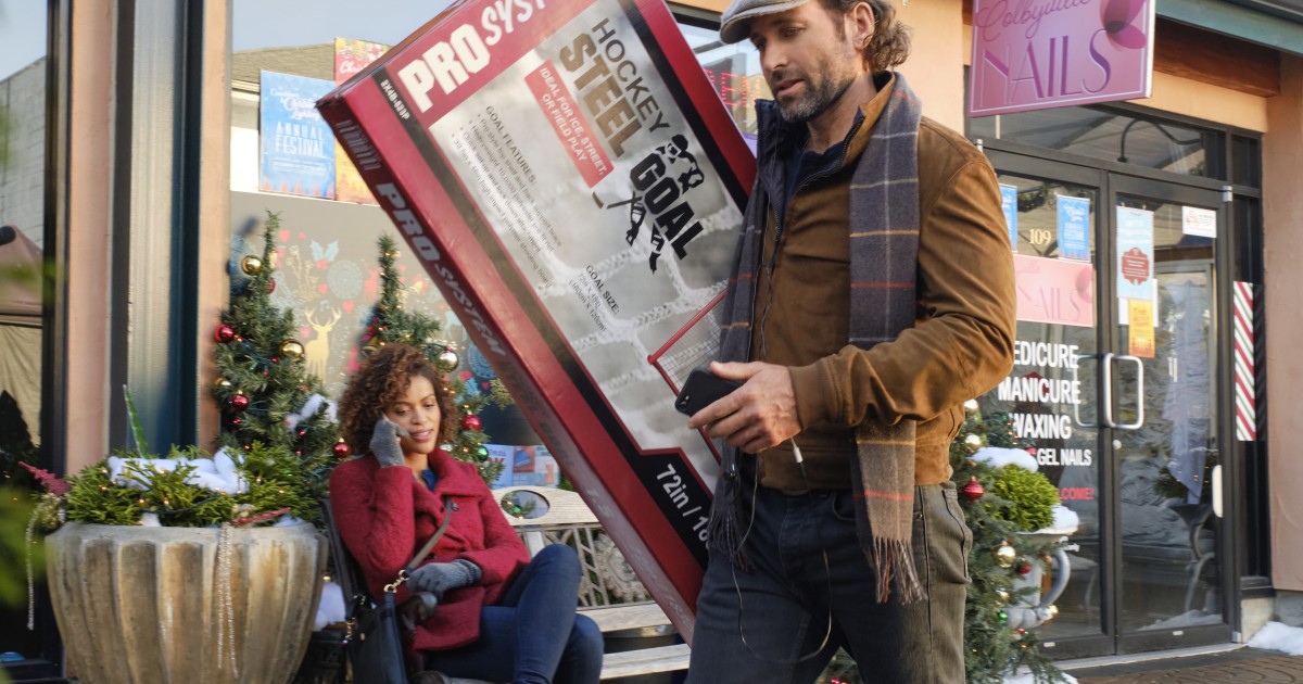 Hallmark's Deliver by Christmas All Filming Location and Cast Details