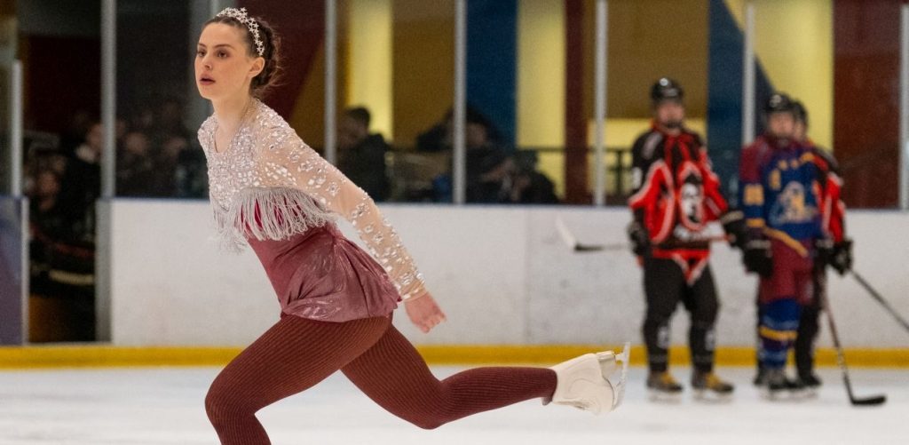 8 Best Ice and Field Hockey Movies and Shows on Netflix Right Now