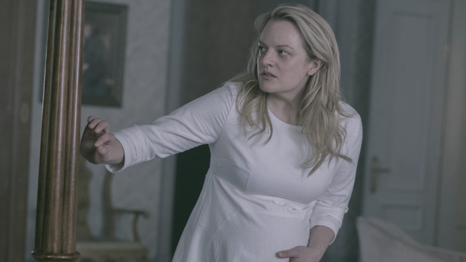 Is Elizabeth Moss Pregnant on Handmaid's Tale? Did She Gain Weight For - Is Elisabeth Moss Pregnant? The Handmaid’s Tale Star’s Private Life