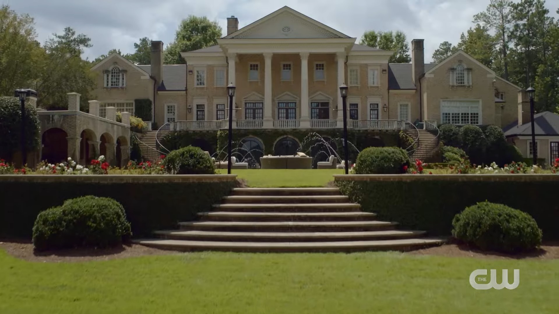 Who Owns The House in Dynasty in Real Life? How Much Is the House Worth?