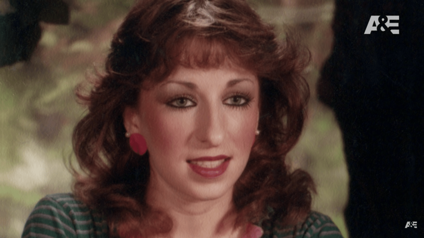 Paula Jones Now: Where is Bill Clinton’s Alleged Victim Today? FX