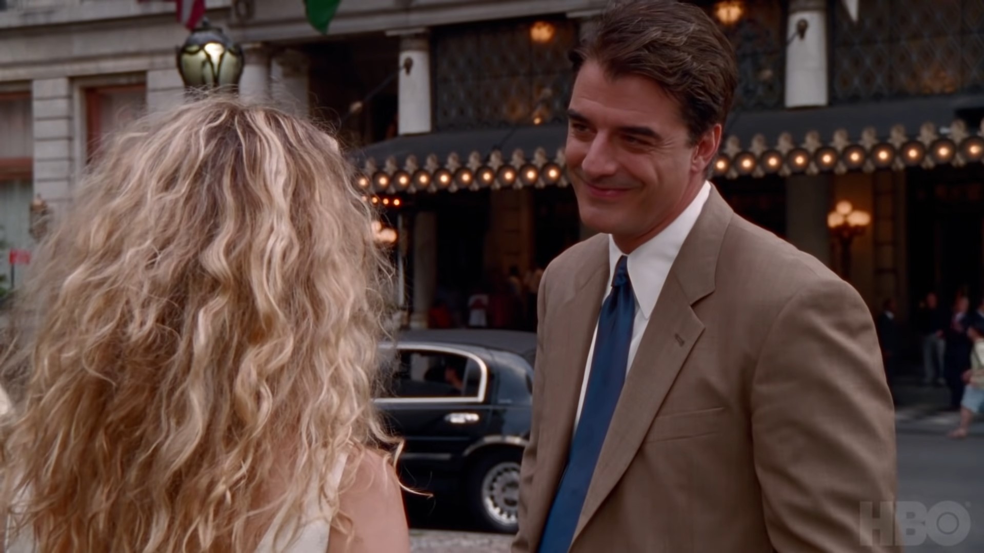 Кэрри брэдшоу с подругами. Кэрри брэдшоу. Cthbfk ctrc d jkmijv. Кэрри брэдшоу в абу даби. Миранда свбг.