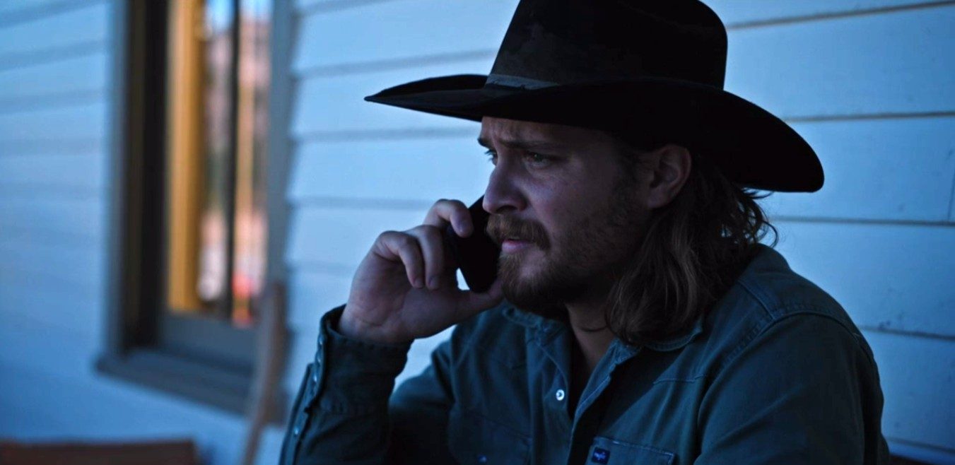 What is the Significance of Kayce Seeing the Wolf in Yellowstone?