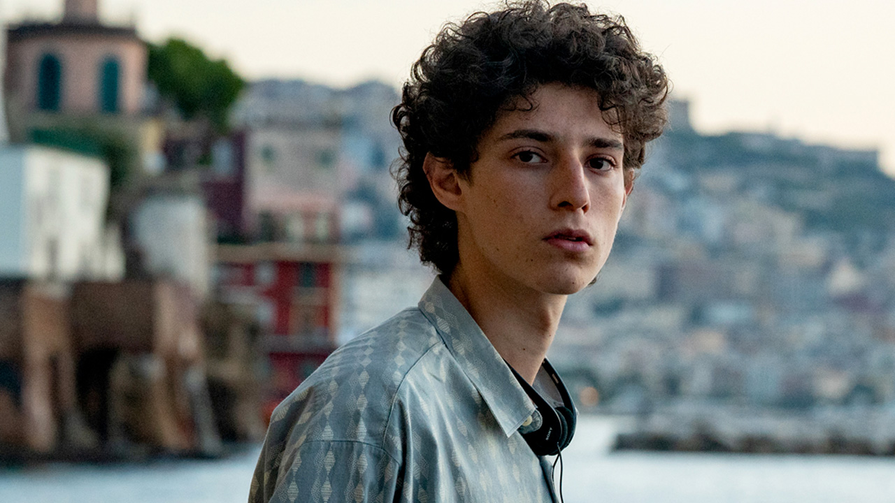 The Hand of God Ending, Explained Where is Fabietto Going?