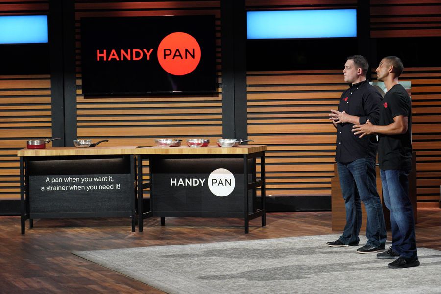 Handy Pan: Lori Greiner Tests $30 Frying Pan with Strainer on Shark Tank