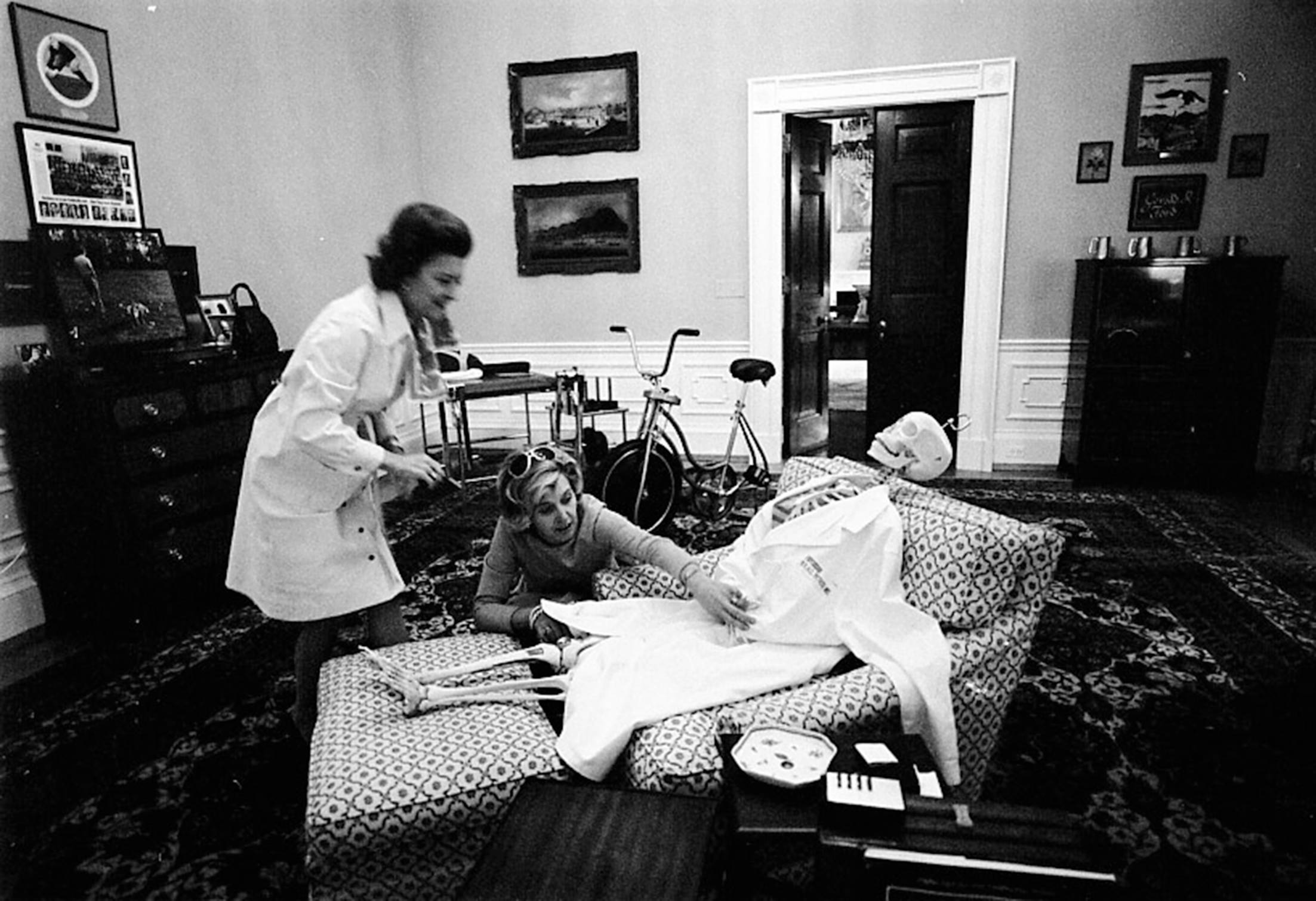 Is Betty Ford's Friend Nancy Howe Based on a Real Person? How Did Betty ...