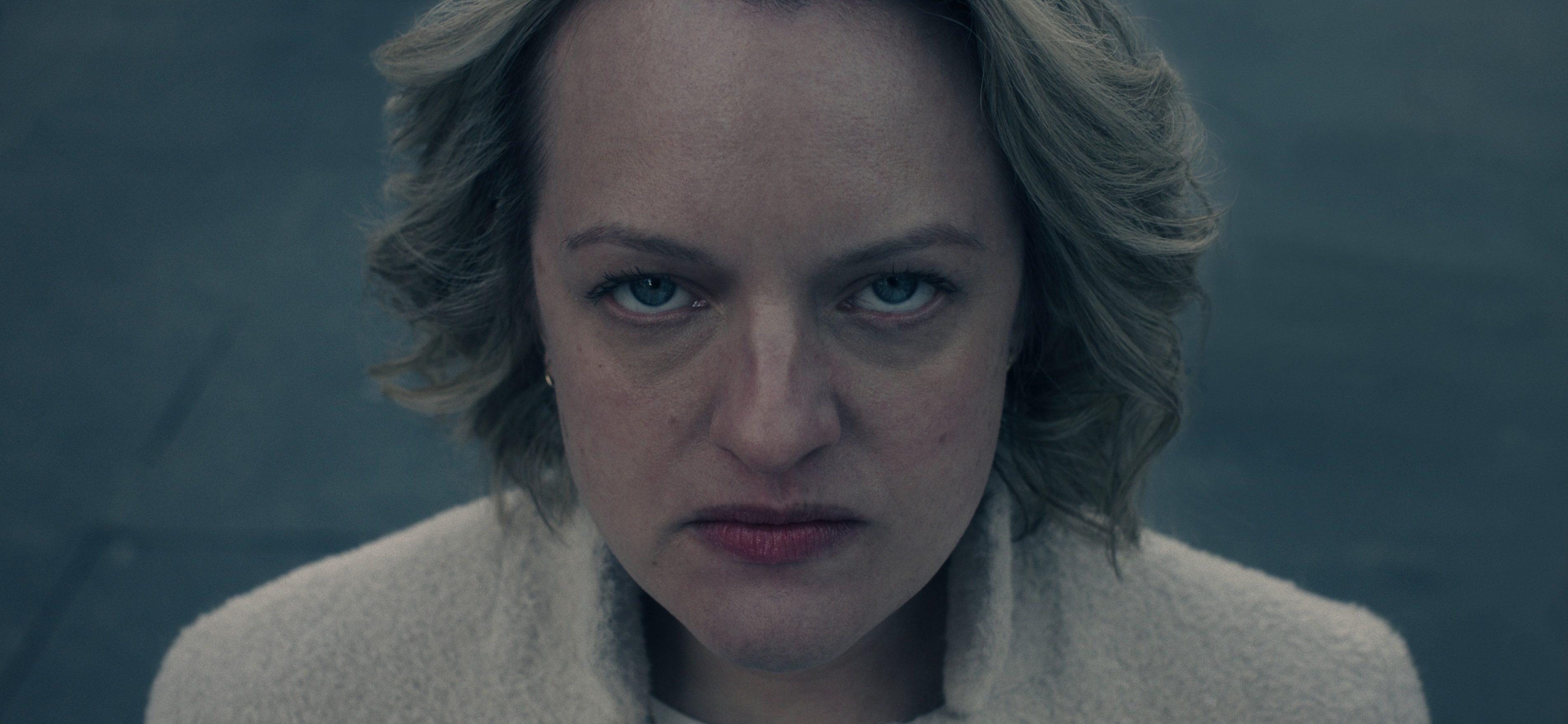 Elisabeth Moss’ Holdout Plot Details, Revealed