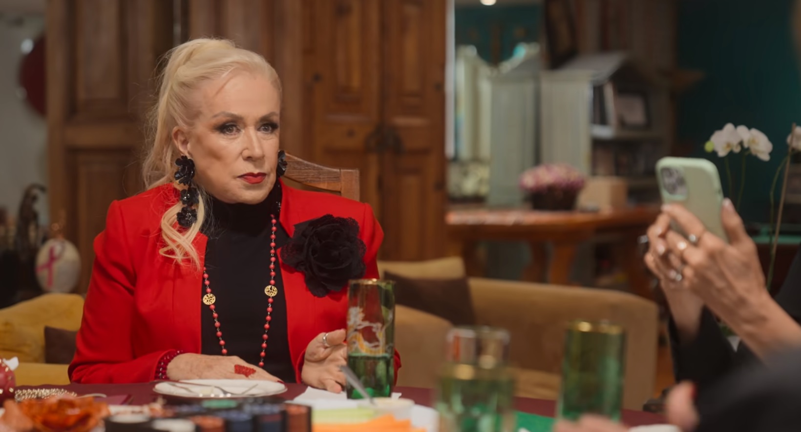 When and How Were Laura Zapata and Her Sister Kidnapped