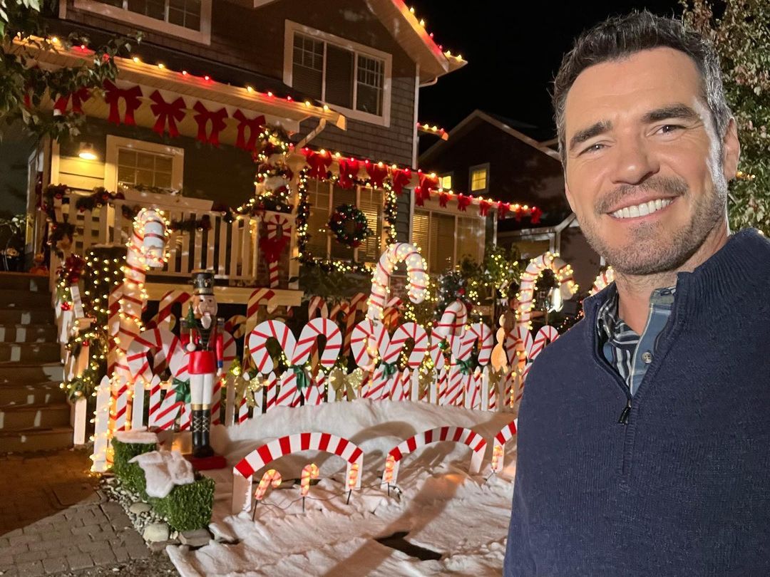 Where was Christmas on Candy Cane Lane Filmed? GAF Filming Locations