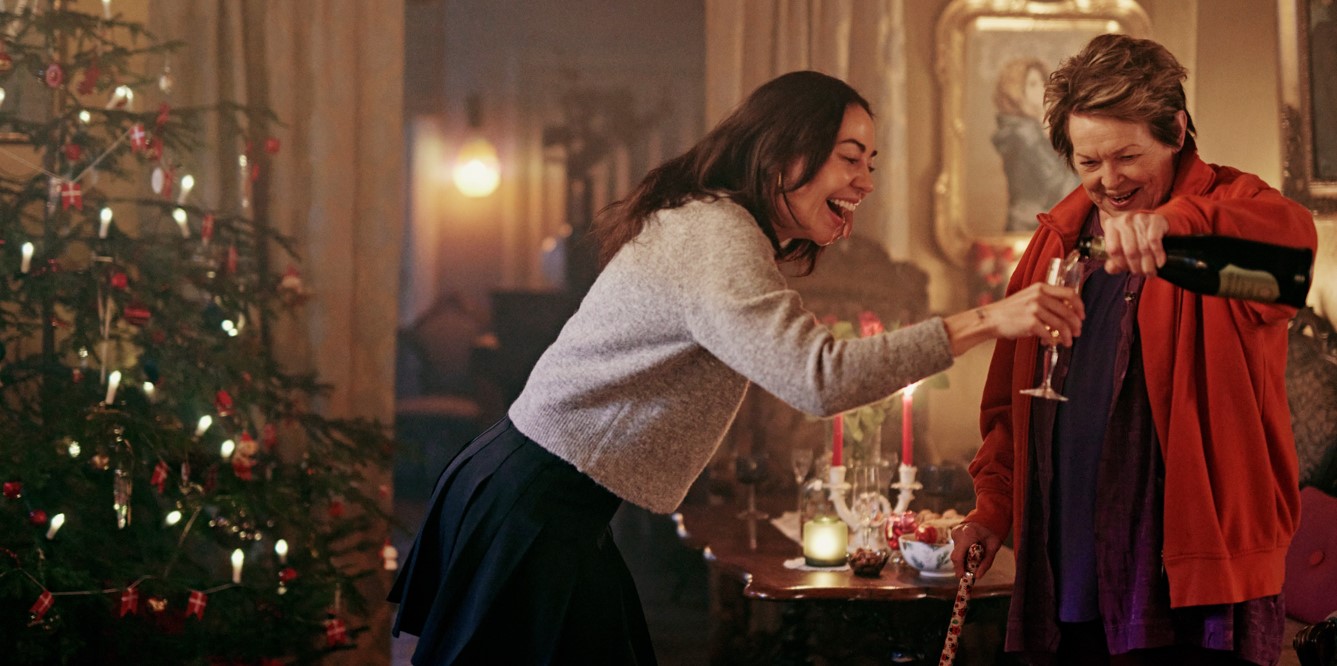 A Storm for Christmas Ending, Explained: What Happened Between Sara and Marius?