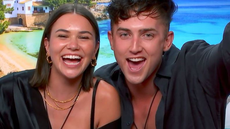 Mitchell Eliot and Phoebe Spiller: Is the Love Island Australia Duo