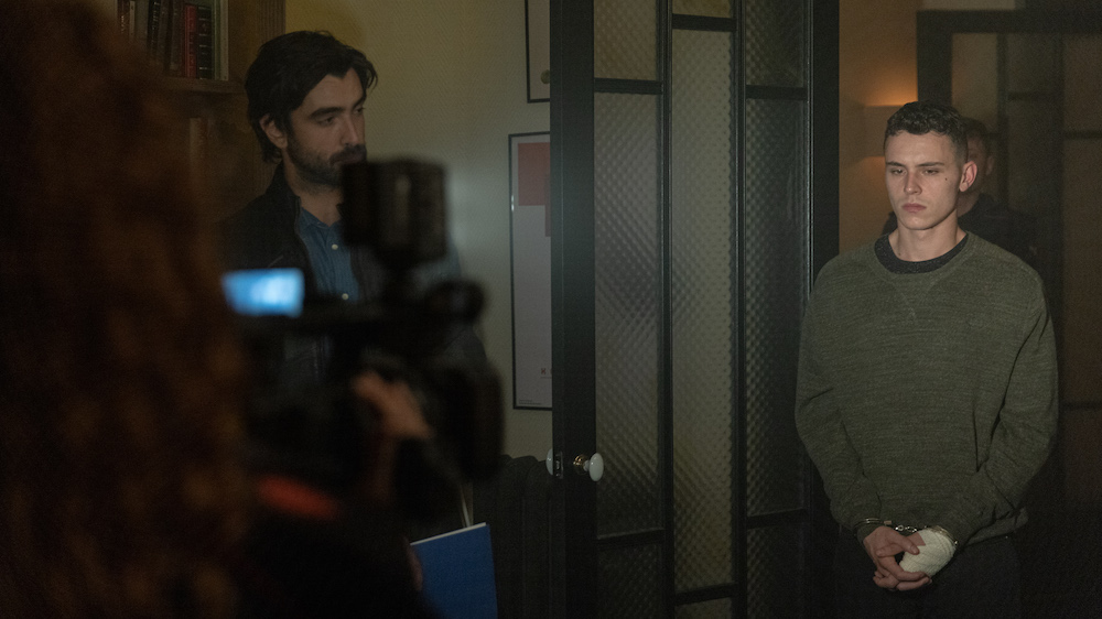 Muted Ending, Explained Who Fell From the Balcony Sergio or Ana?