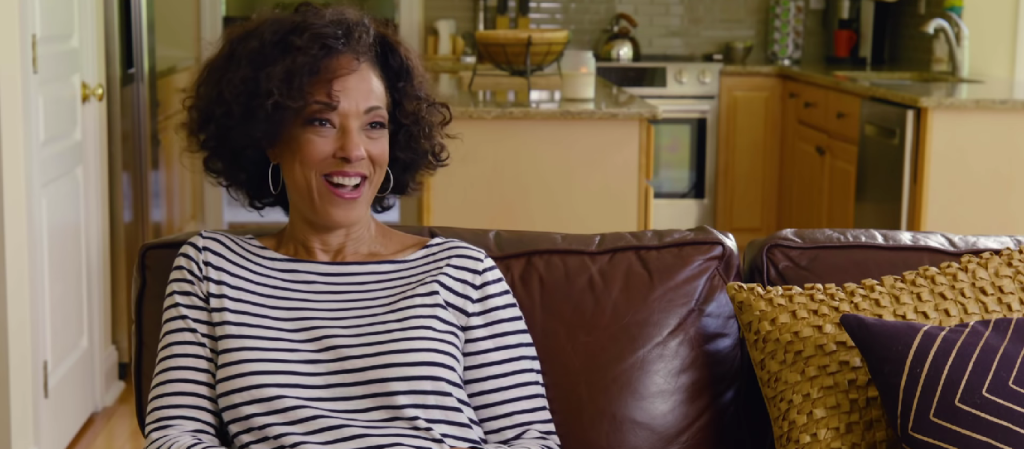 Leah Williams: QVC Host Prefers to Keep Her Romantic Life Under Wraps