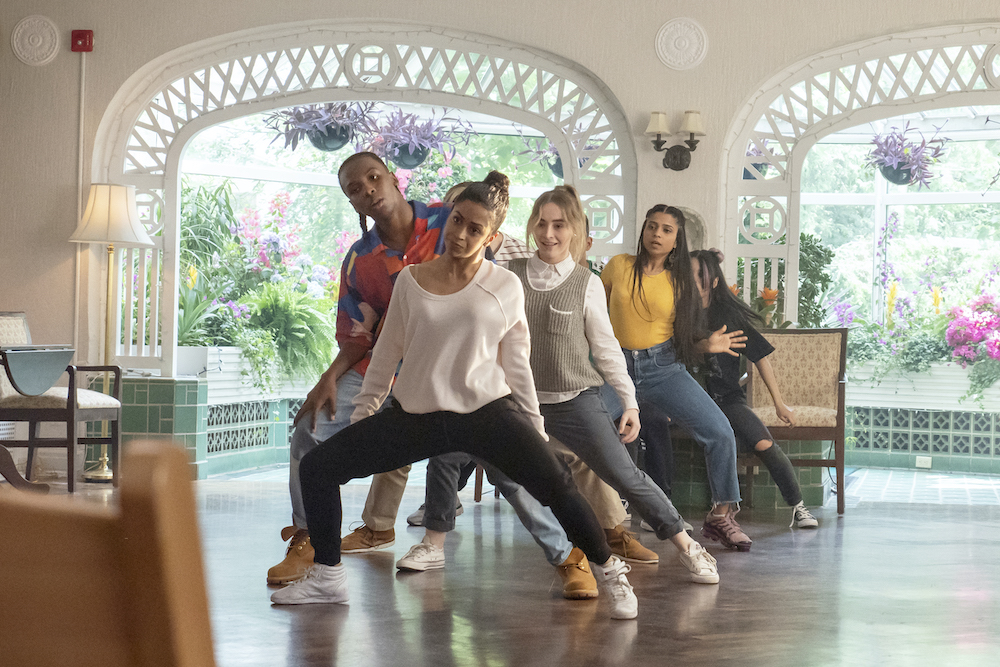 13 Best Cheerleading Movies and Shows on Netflix Right Now