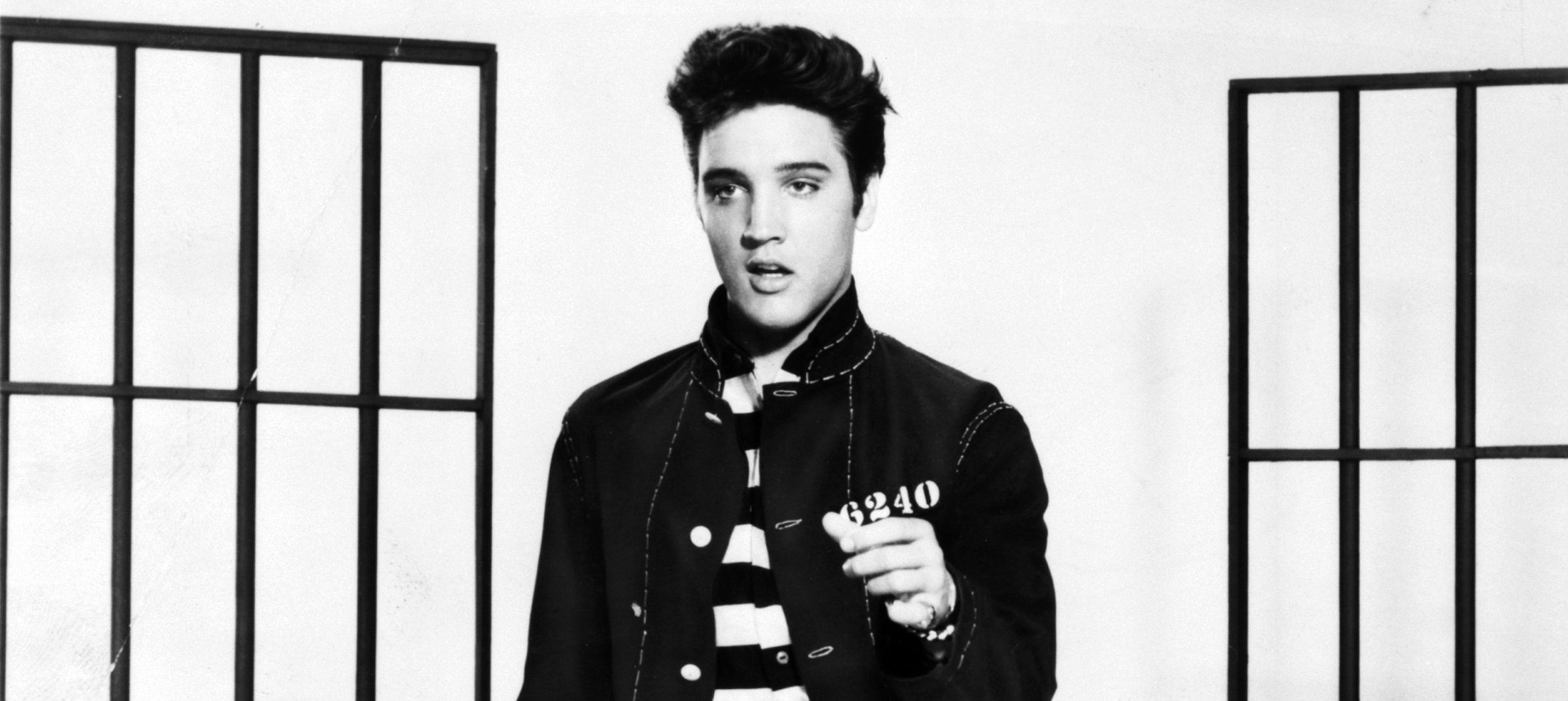 How Was Elvis and Vernon’s Relationship After Gladys’ Death?