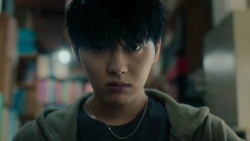 Notes from the Last Row Ending Explained: Did Lee Kang Make Up the Story?